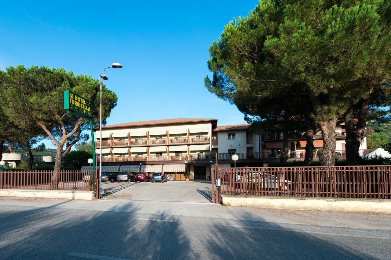 Hotel Torricella Magione Exterior foto